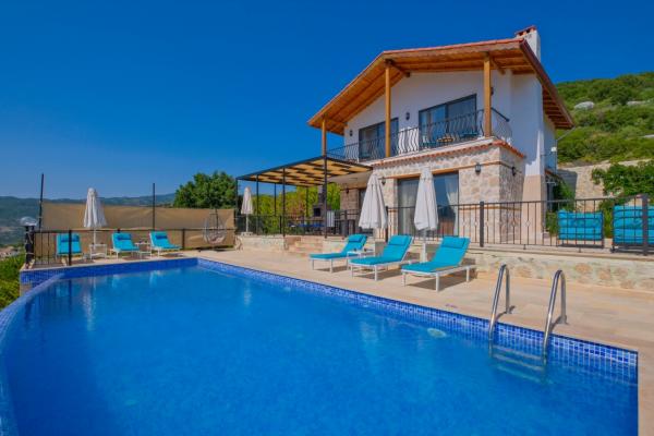 Вилла Эвмай (МЕХМЕТ АЛИ КАЛКАН)